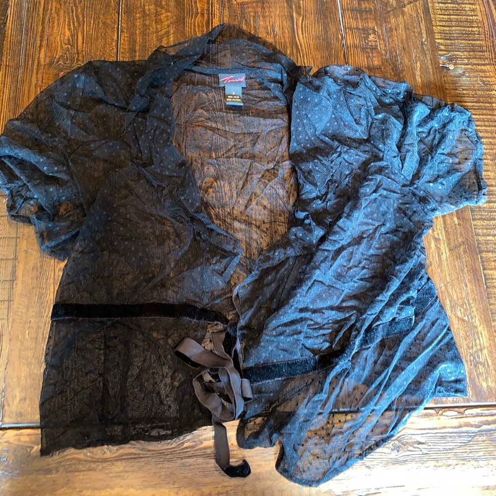 Torrid black ruffle dot top plus size 3